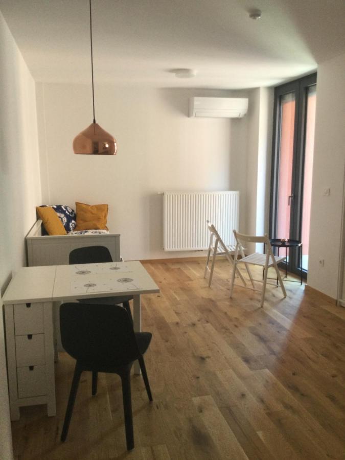 Lovely Studio Appartment With Patio Near The Sea Koper Ngoại thất bức ảnh